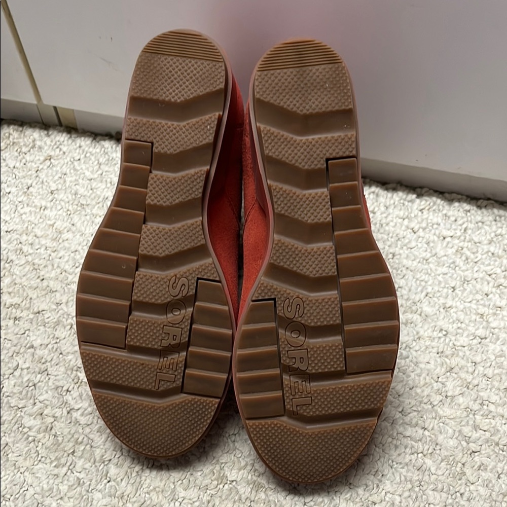 Sorel Red Ankle Booties with Elastic Panels - Picture 2 of 5